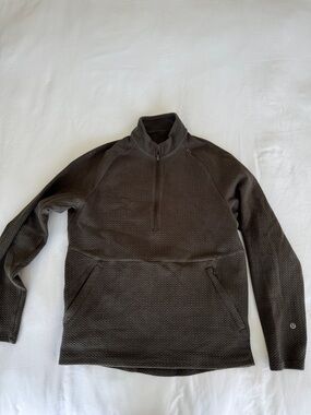 lululemon athletica Men's Quarter-Zip Pullover - Brown